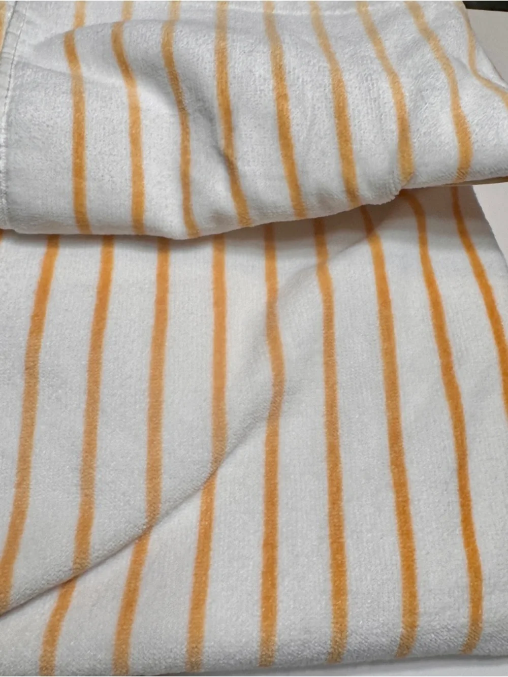 NWT Primark Disney Winnie the Pooh graphic bath towel. Yellow & white striped